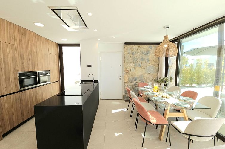 Geschakelde woning in Torre - Pacheco