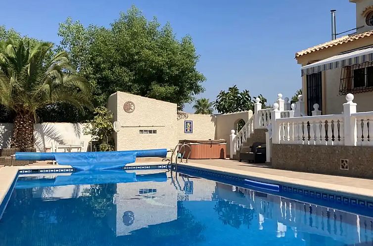 Villa Delfin