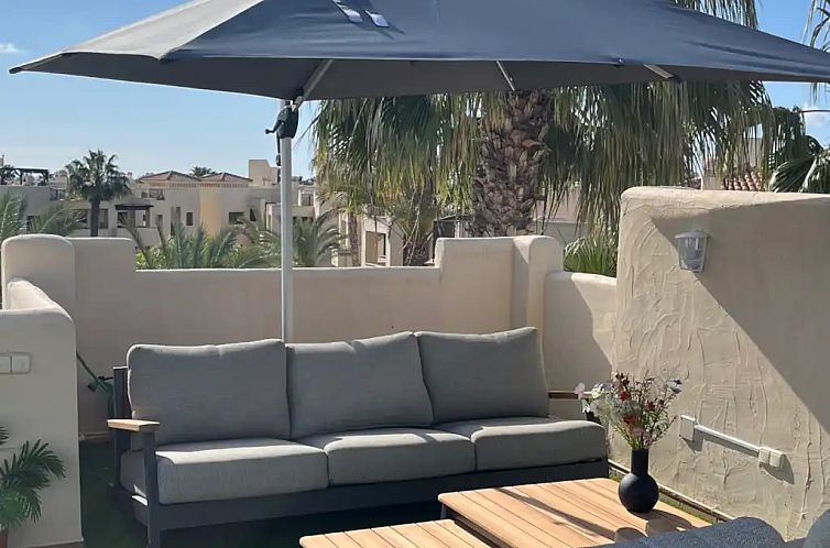 Penthouse Pentaguila