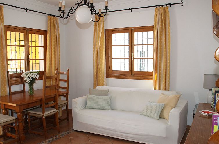 Vakantiehuis Touristenwohnung "Apartment" mit Terrasse