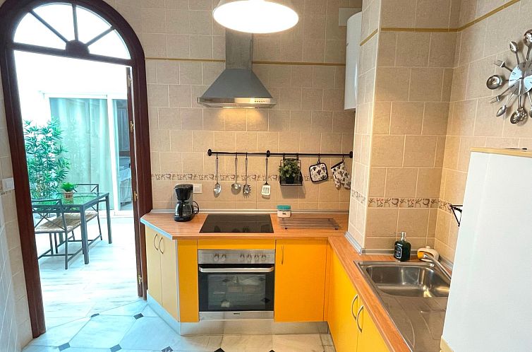 Appartement Wohnung "Casa Charo" mit Privatparkplatz