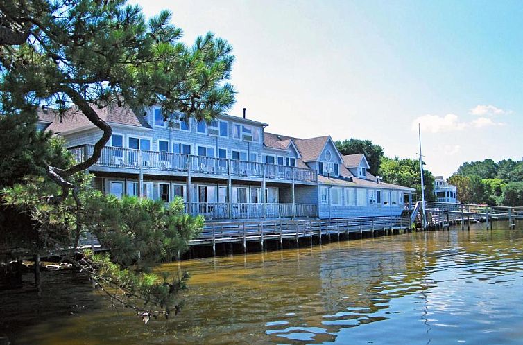 The Inn at Corolla Lighthouse