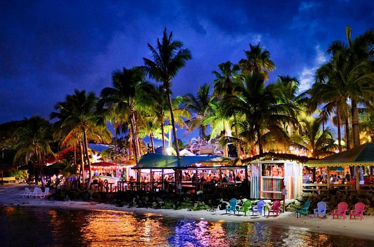 Guest house 15225401 - Apartment Florida - The Inn at Capt. Hiram's