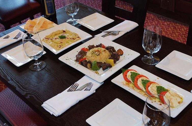 DoubleTree by Hilton - The Tudor Arms Hotel