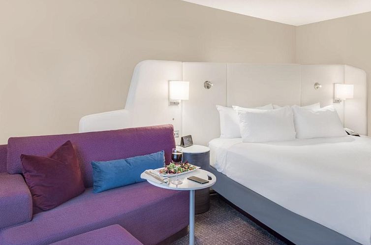 Crowne Plaza Cleveland at Playhouse Square, an IHG Hotel
