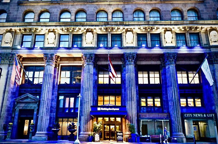 Holiday Inn Express Cleveland Downtown, an IHG Hotel