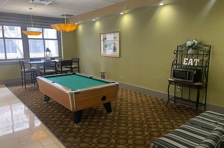 Holiday Inn Express Cleveland Downtown, an IHG Hotel