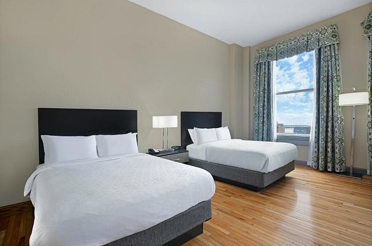 Holiday Inn Express Cleveland Downtown, an IHG Hotel