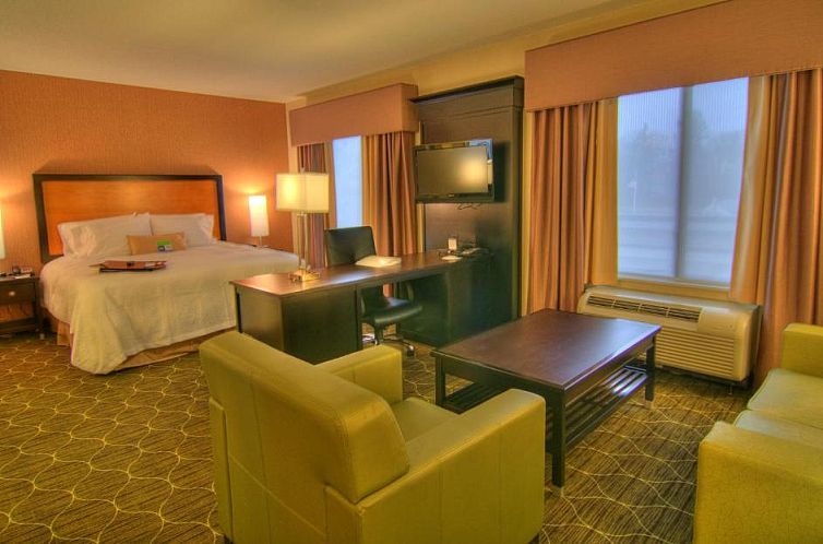 Hampton Inn and Suites Parsippany/North