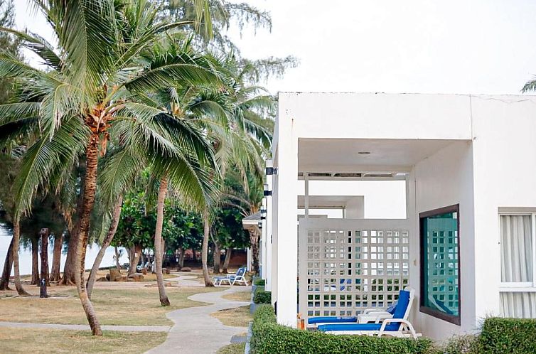 Chaolao Tosang Beach Hotel