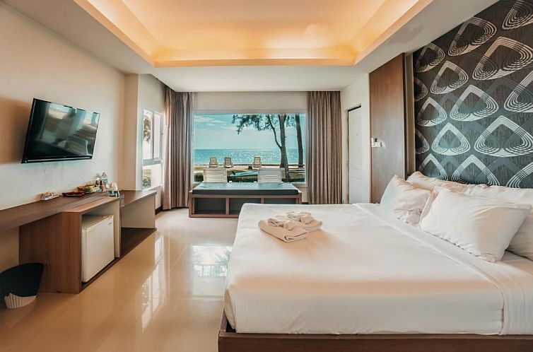 Chaolao Tosang Beach Hotel