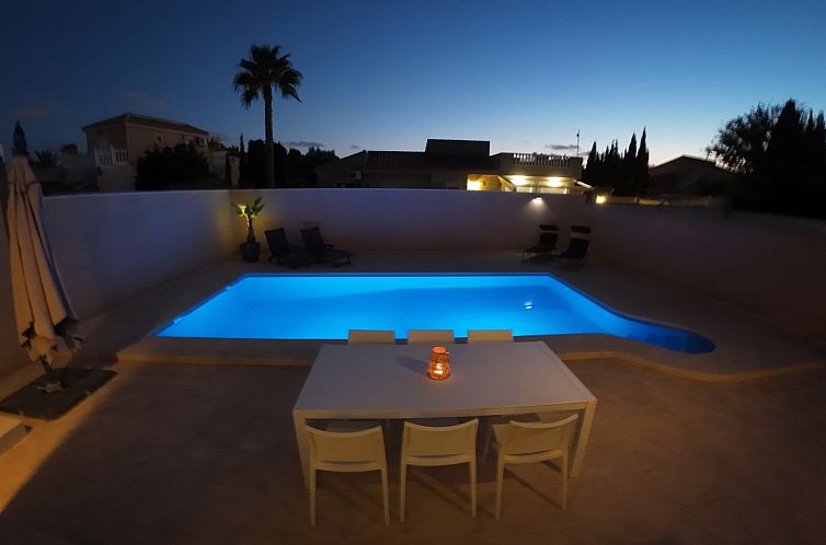 Geschakelde woning in Torrevieja