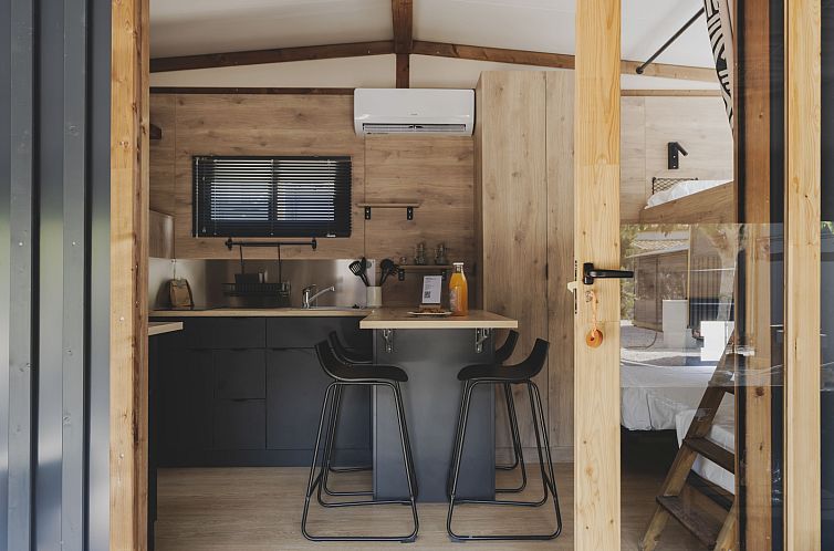 TINY HOME FAMILY