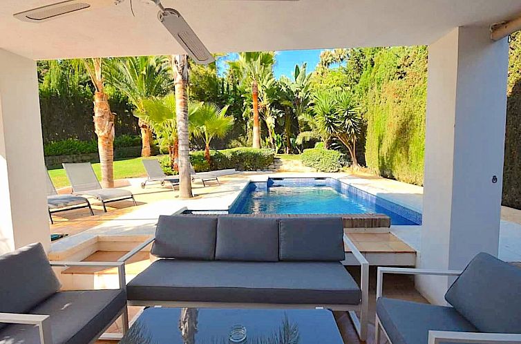 Vakantiehuis 4BDR Villa Palm Villa in der Nähe von Puerto B