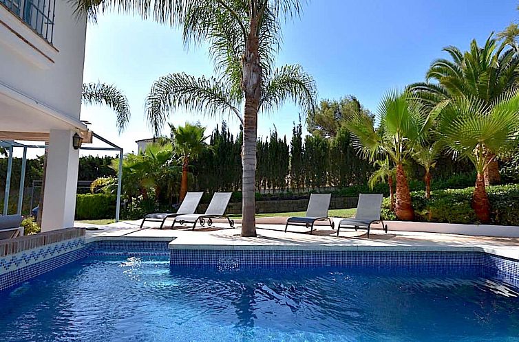 Vakantiehuis 4BDR Villa Palm Villa in der Nähe von Puerto B