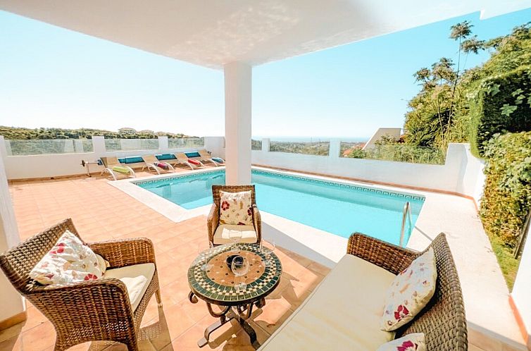 Vakantiehuis Schöne 4BDR-Villa mit fantastischer Aussicht