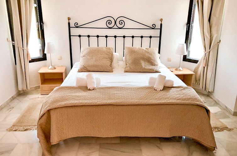 Vakantiehuis Schöne 4BDR-Villa mit fantastischer Aussicht