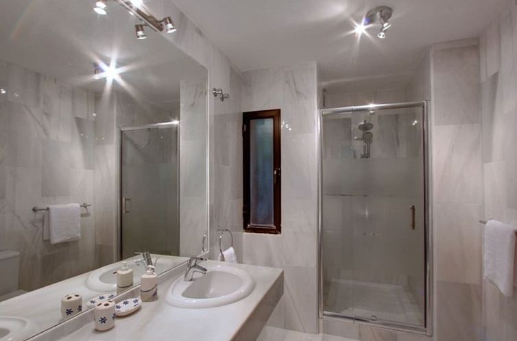 Vakantiehuis Schöne 4BDR-Villa mit fantastischer Aussicht