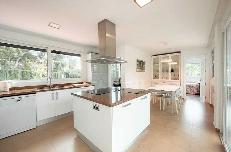 Vakantiehuis Villa für 12 Pers. mit Grill und privatem Schw