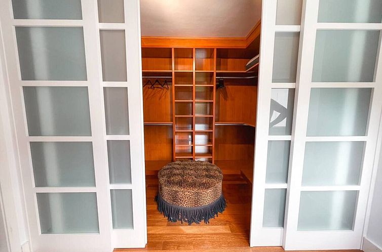 Vakantiehuis Villa für 12 Pers. mit Grill und privatem Schw