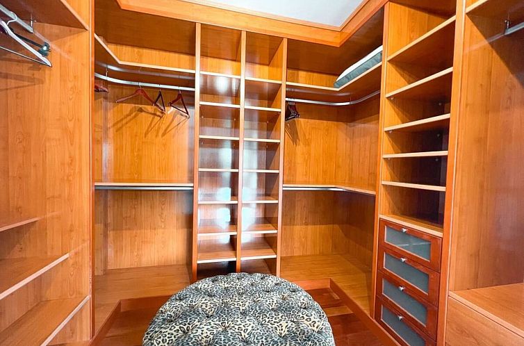 Vakantiehuis Villa für 12 Pers. mit Grill und privatem Schw