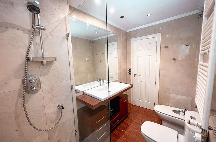 Vakantiehuis Villa für 12 Pers. mit Grill und privatem Schw