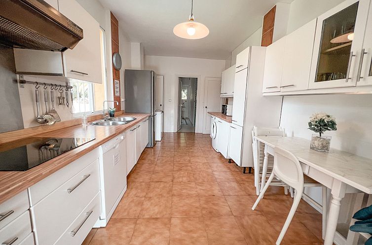 Vakantiehuis Schöne Villa, großer Pool und Garten