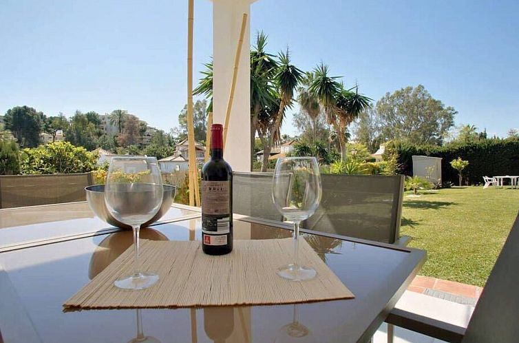 Vakantiehuis Schöne Villa, großer Pool und Garten