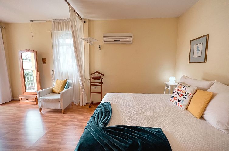 Vakantiehuis Schöne Villa, großer Pool und Garten