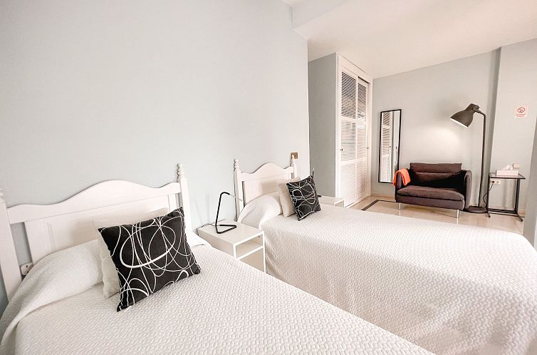 Vakantiehuis Schöne Villa, großer Pool und Garten