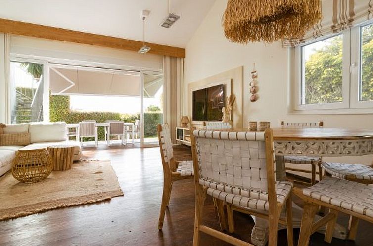 Vakantiehuis Villa Madrugada, beachside villa in Costabella