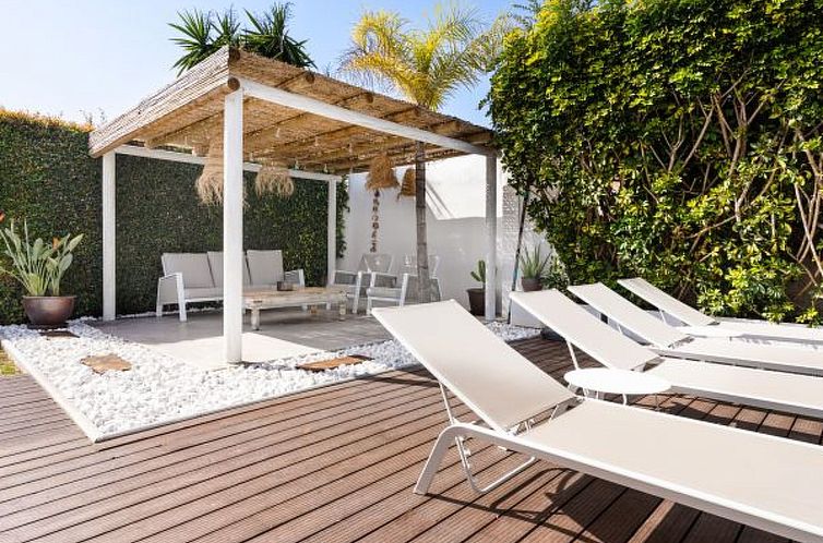 Vakantiehuis Villa Madrugada, beachside villa in Costabella