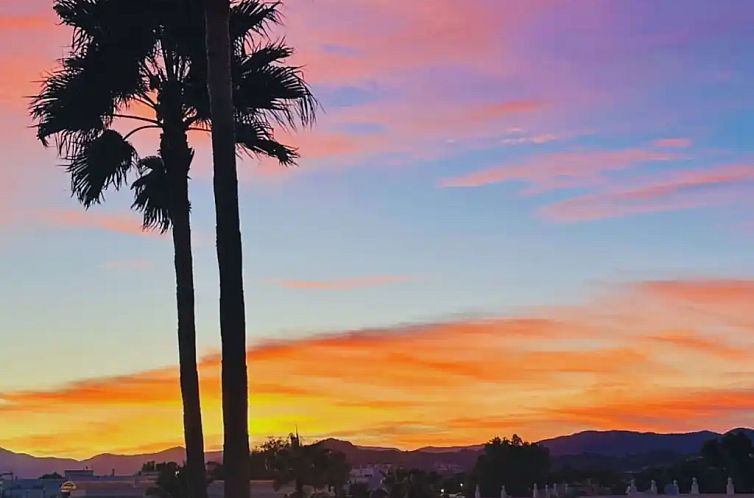 StayatSas Marbella loopafst. strand