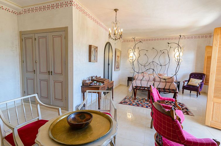 Vakantiehuis Spa-Spielzimmer mit Außen-Whirlpool und Schwim