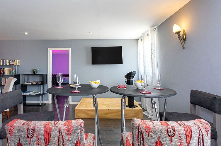 Vakantiehuis Spa-Spielzimmer mit Außen-Whirlpool und Schwim