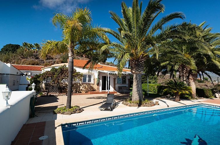 Unterkunft 15510409 - Ferienhaus Costa del Sol - Vakantiehuis Casa Palmeras in Sayalonga mit Gepflegtem Garte