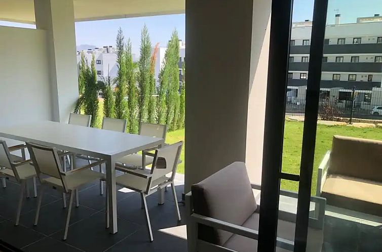 Appartement Trocadero met tuin