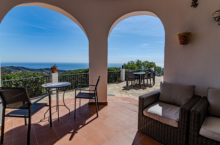 House of the Rising Sun - Villa met pool en zeezicht