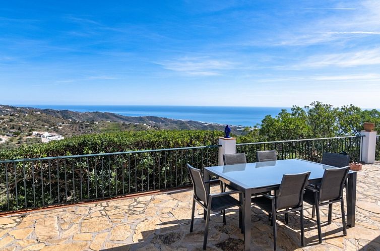 House of the Rising Sun - Villa met pool en zeezicht