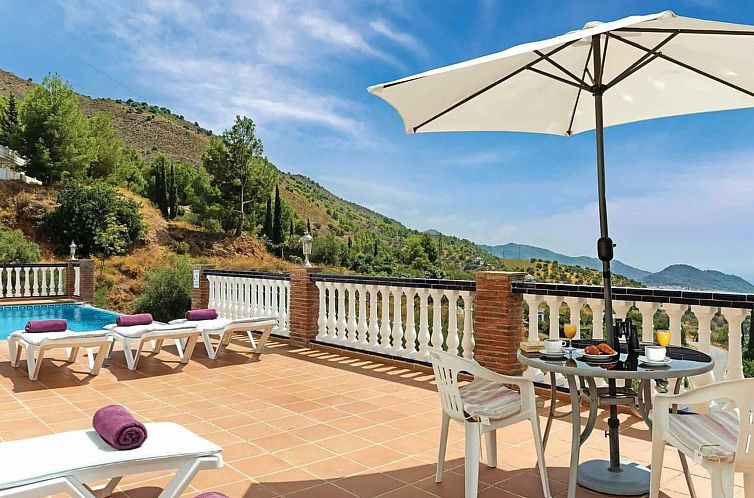 Vakantiehuis Villa "Pedregal" mit privatem Pool
