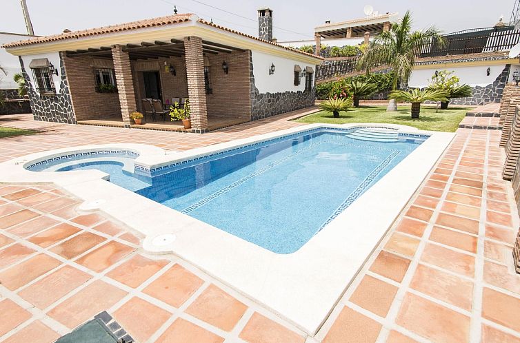 Unterkunft 1551227 - Ferienhaus Costa del Sol - Vakantiehuis "Angelyn" mit Jacuzzi