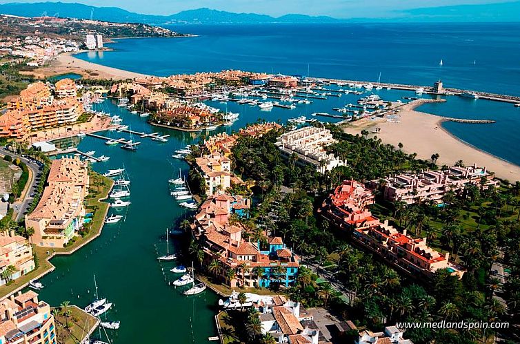 Geschakelde woning in Sotogrande