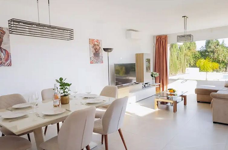 6persoons Villa met verwarmd zwembad