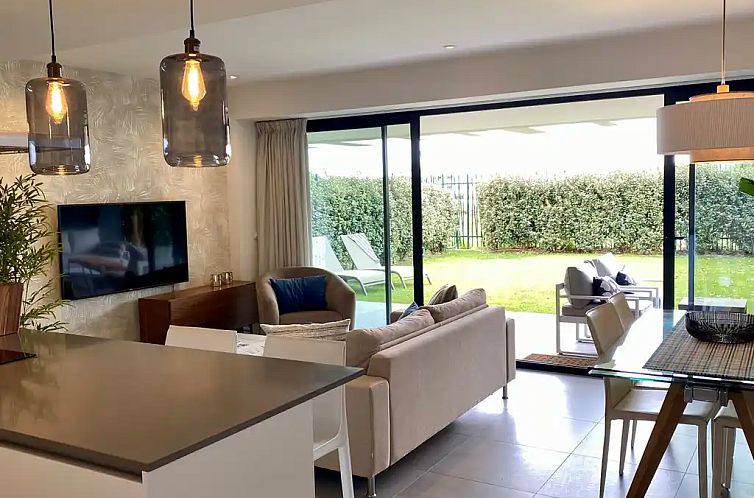Appartement in luxe resort Oasis325