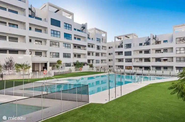Guest house 1551752 - Apartment Costa del Sol - Flower gardens Estepona