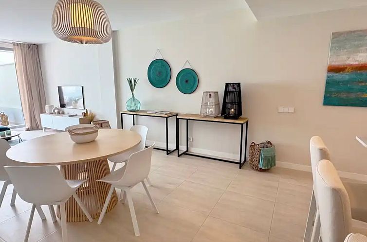 Penthouse met 2 slaapkamers en zeezicht Estepona