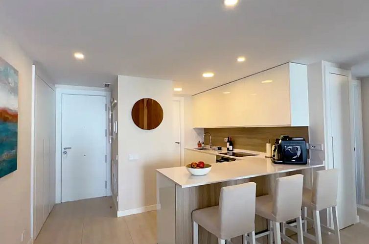 Penthouse met 2 slaapkamers en zeezicht Estepona