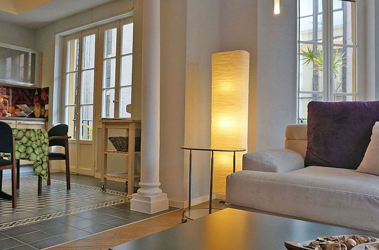 Appartement mit Balkon