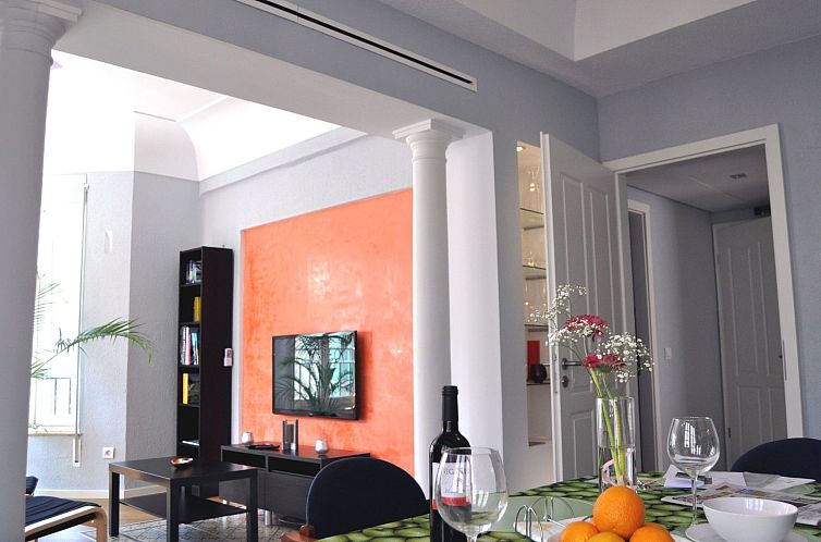 Appartement mit Balkon