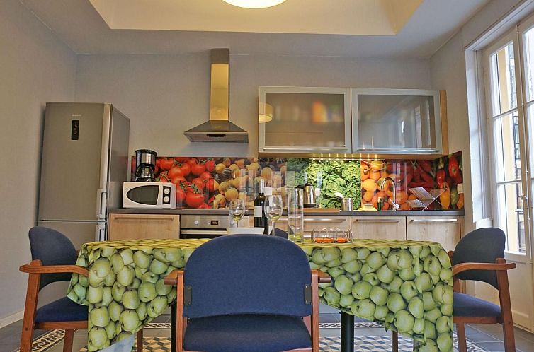 Appartement mit Balkon